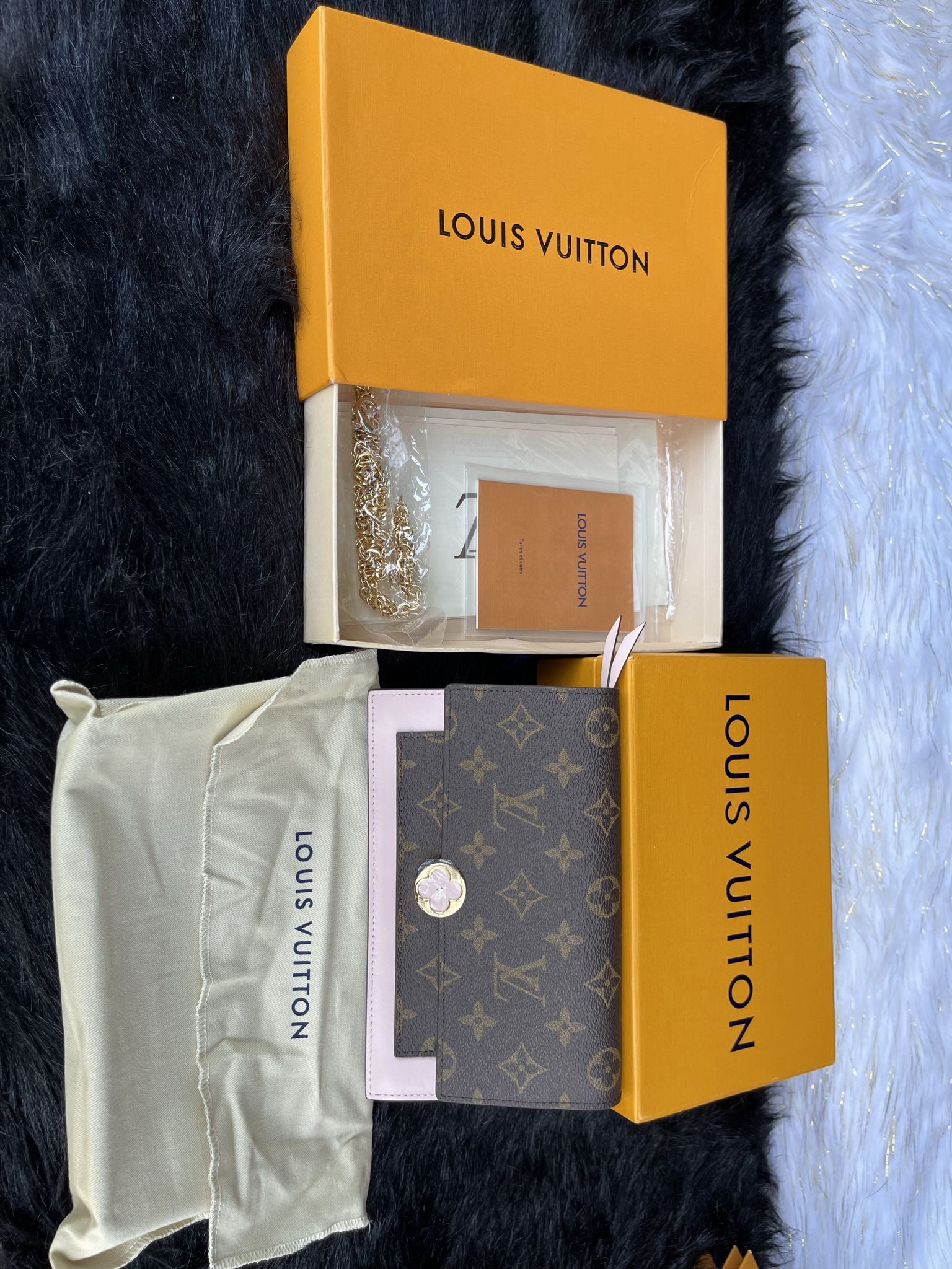 NEW AND NICE BAG