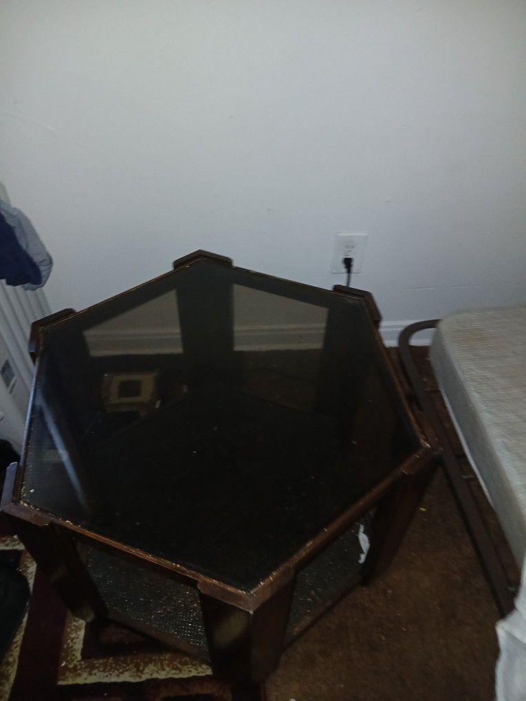 Free End Tables