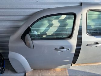 2006-2011 Chevy HHR Front Driver & Passenger Doors