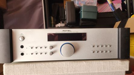 Rotel rx 1050