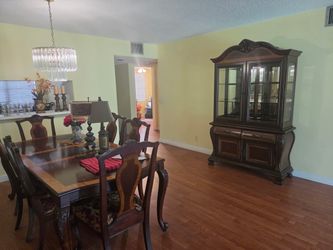 Dinning Set & Matching China Cabinet