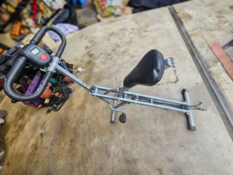 Rowing Machine with Digital Monitor