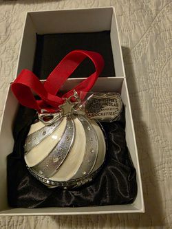 2018 Pandora Limited Edition Holiday Ornament