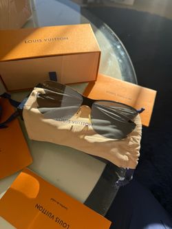 Louis Vuitton Bohemian Vitney sunglasses