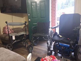 Mobility wheel chair