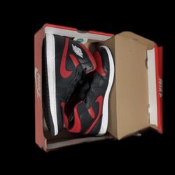 Nike Air Jordan 1 Mid Black/Red/White