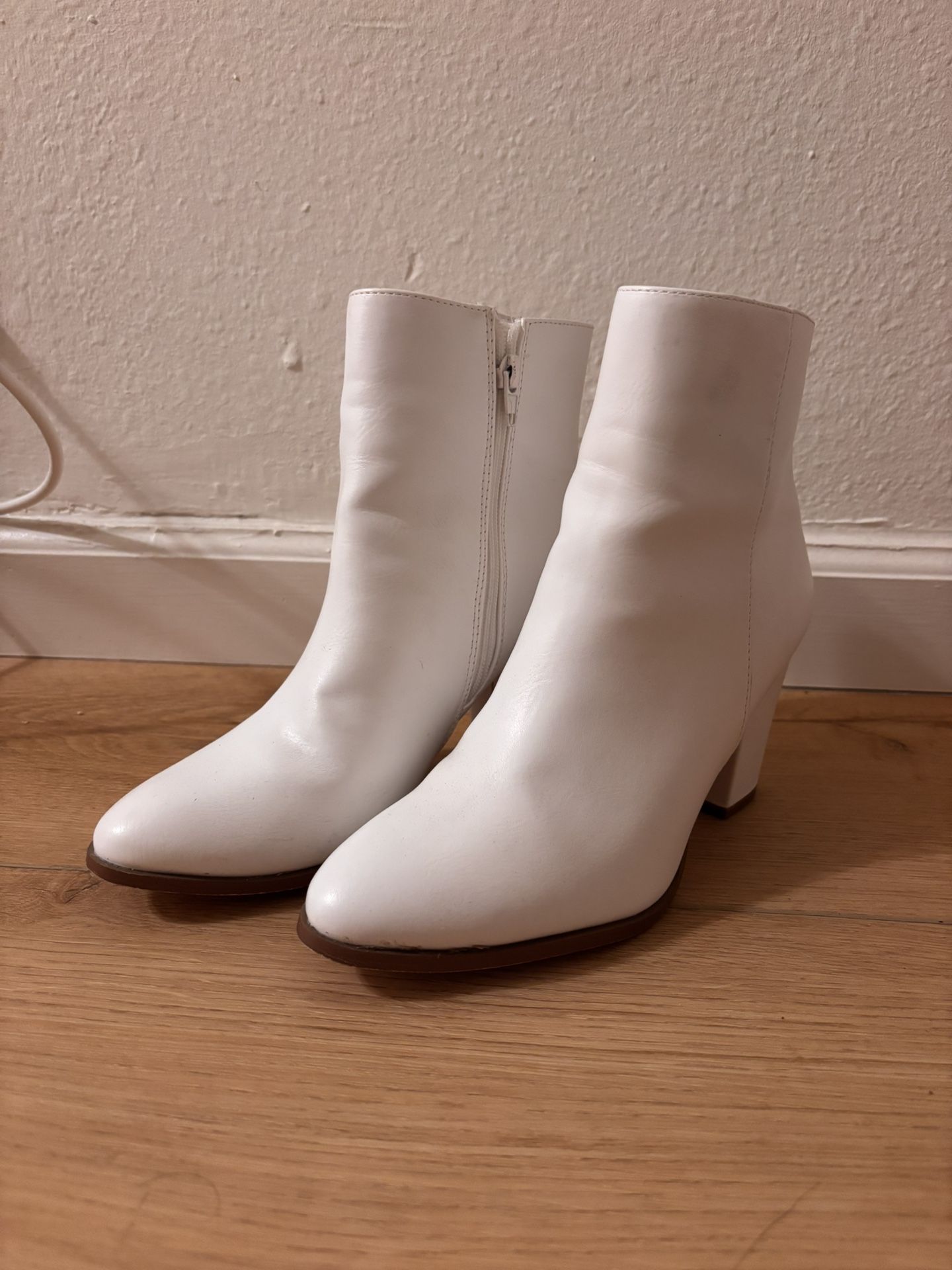 White High Heal Boots
