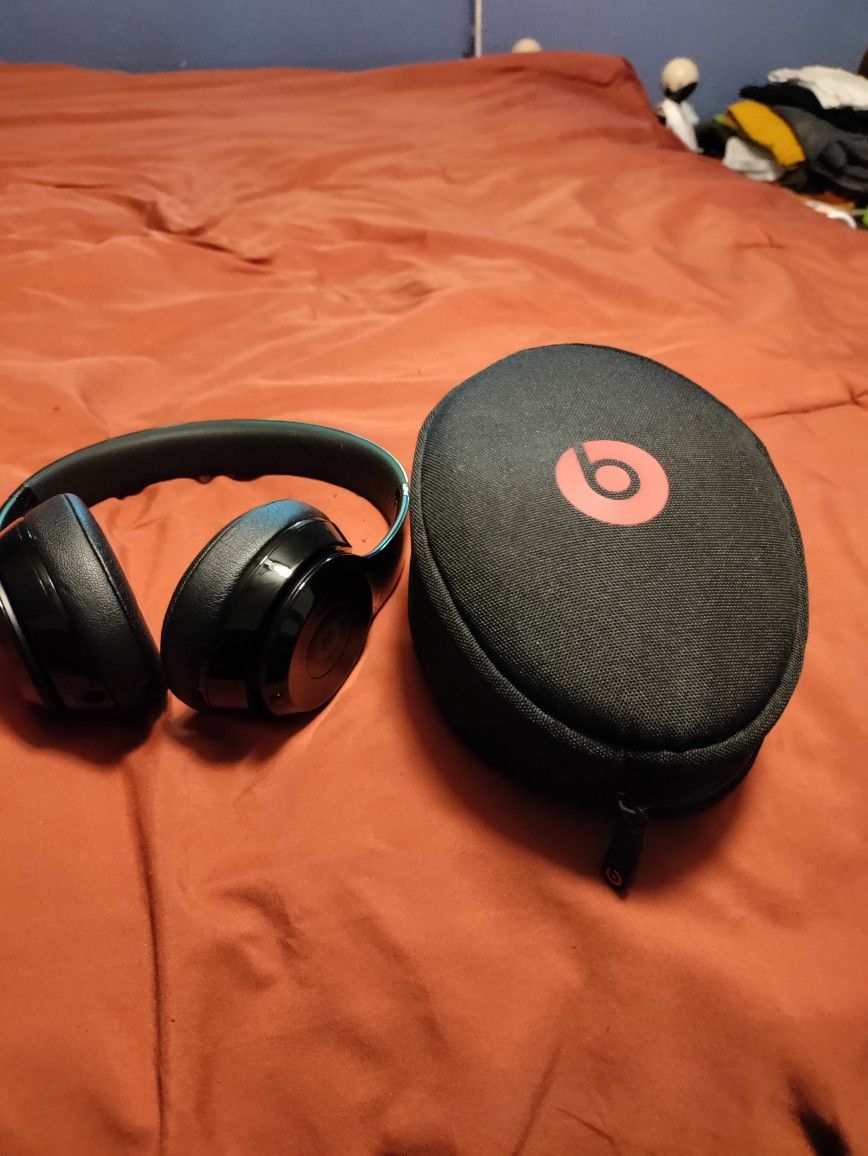 Beats Solo Wireless