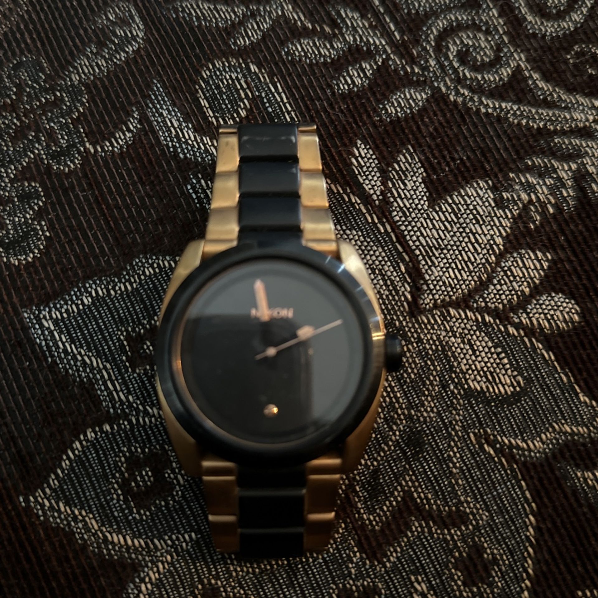 nixon x primitive kingpin analog