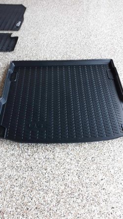Audi Q5 all weather matts 17-20 for sale