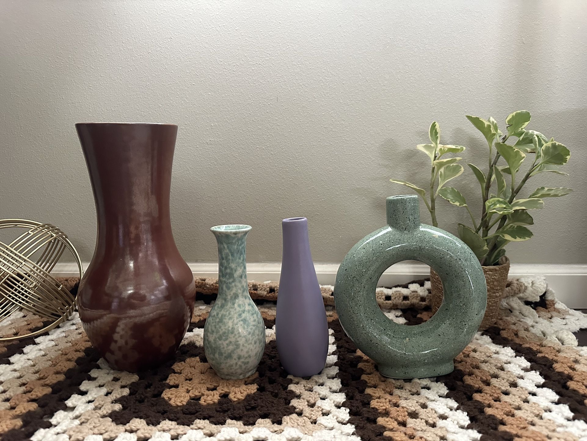 set of four vases
