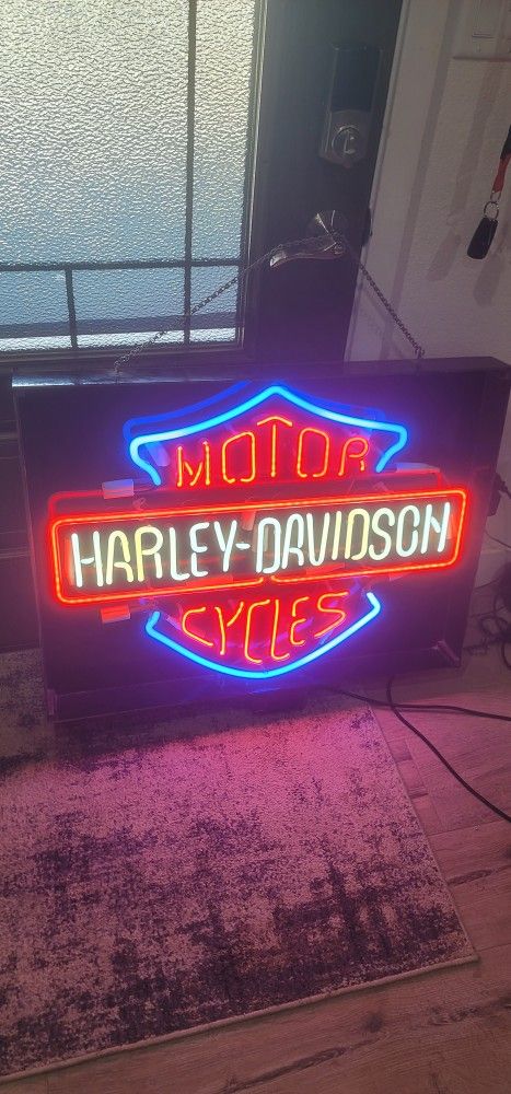 Harley Davidson Neon Sign 33x25