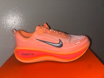 Nike vomero shoes