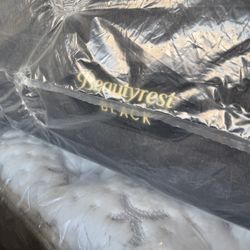 King Size Eastern Euro Beautyrest Black Series 1 Extra Firm Cooling Memory Foam Hybrid Stearns & Foster Purple Tempurpedic Serta Sealy Saatva Avocado 