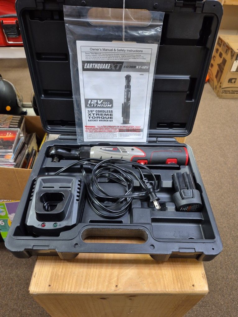 Earthquake XT 3/8" Cordless Xtreme Torque Ratchet Wrench Kit 12 Volt