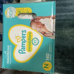 Brand New Newborn diapers 140 count