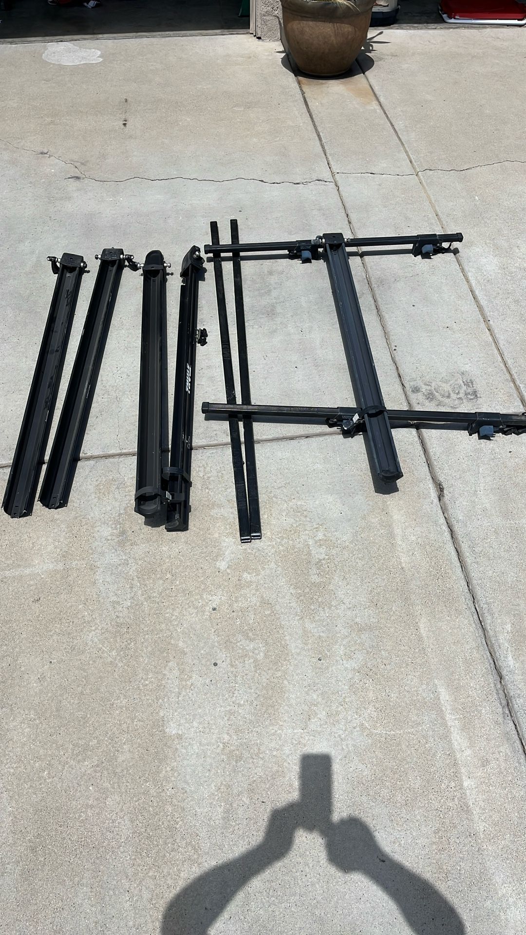 Thule Bike Rack System; 5 Bike Holders And 4 Rails