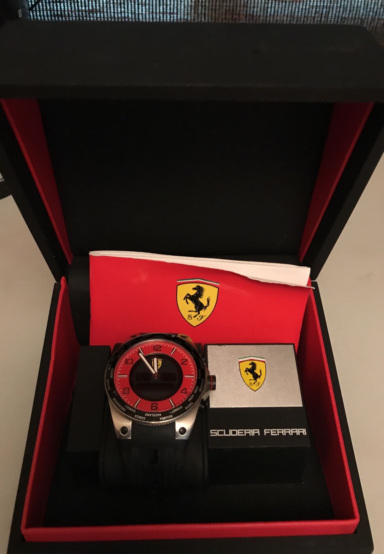 Scuderia Ferrari ISA 9013 7000 Men’s Watch
