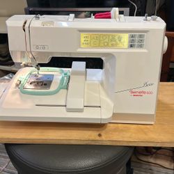 Bernina  Bernette 600 