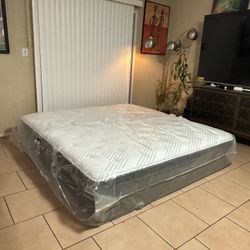 BRAND NEW BEAUTYREST PRESSURE SMART LUX