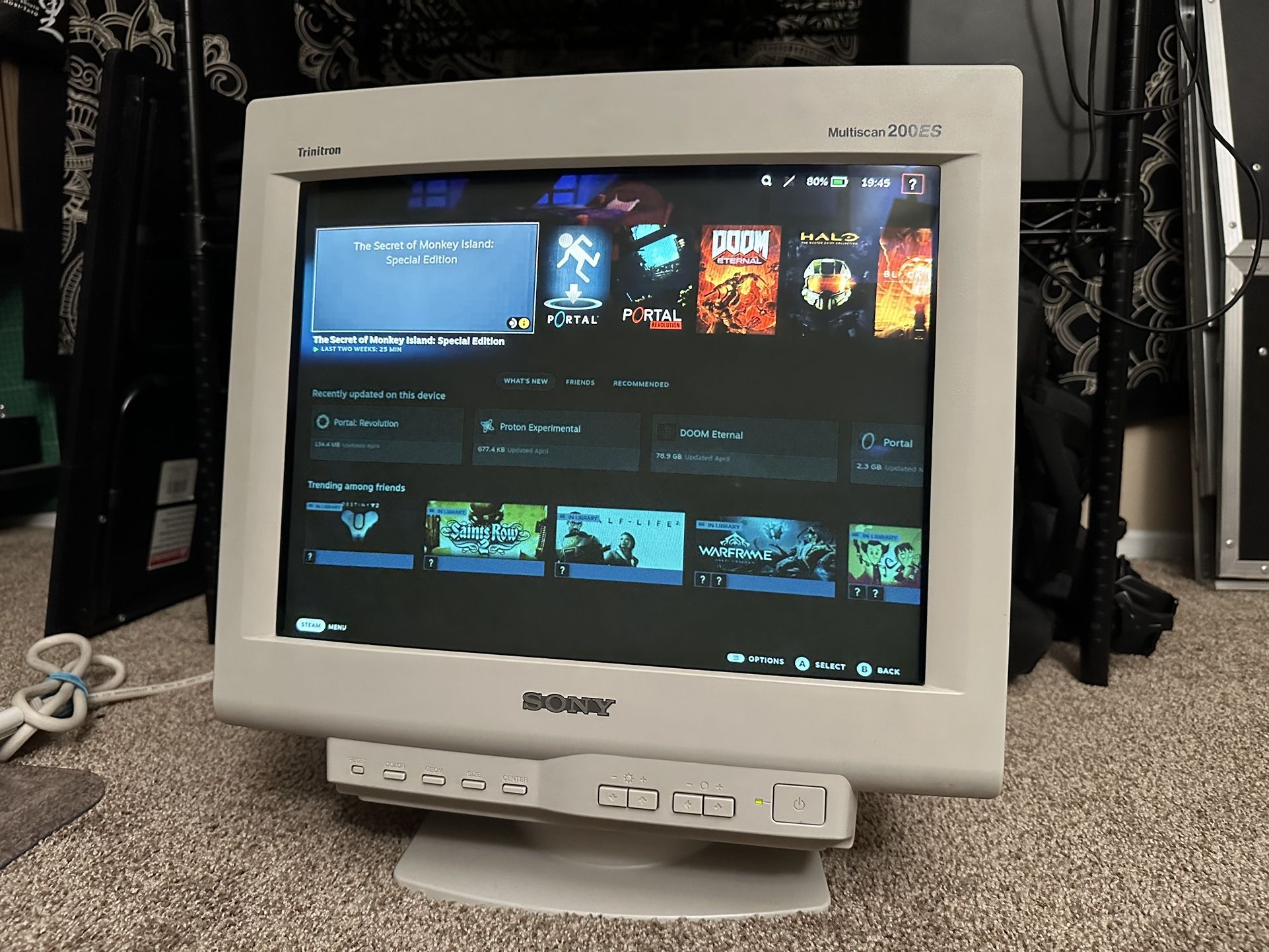 Sony Trinitron Multiscan 200ES for Sale in Riverside, CA - OfferUp