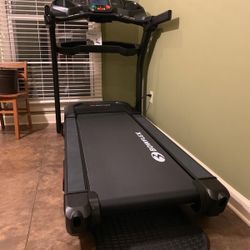 Bowflex BXT116 Treadmill for Sale in Irvine CA OfferUp