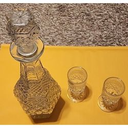 Anchor Hocking Wexford Decanter with Stopper and 2 Claret Wine Glasses Set
