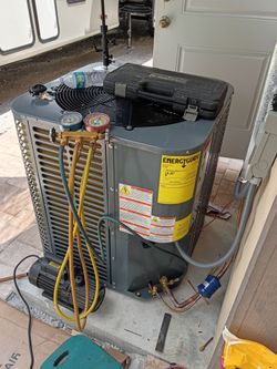 Ac rheemm Goodman Daikin carrier trane, license and insurance