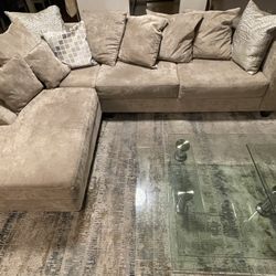 Sectional Couch With Chaise