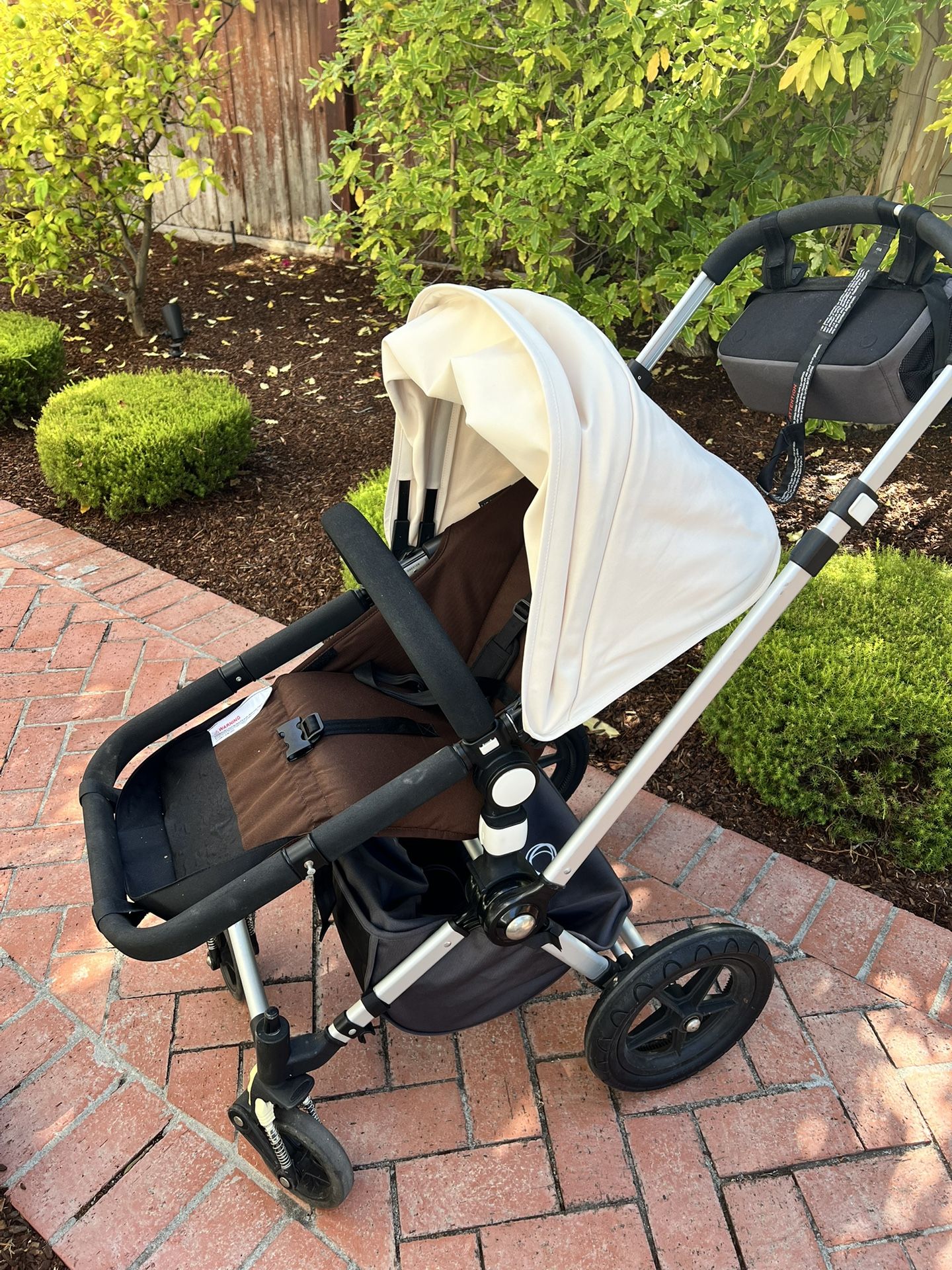 Bugaboo Chameleon Stroller With Bassinet , Beige And Brown