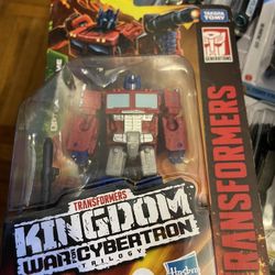 Transformers Kingdom War For Cybertron Optimus Prime Action Figure