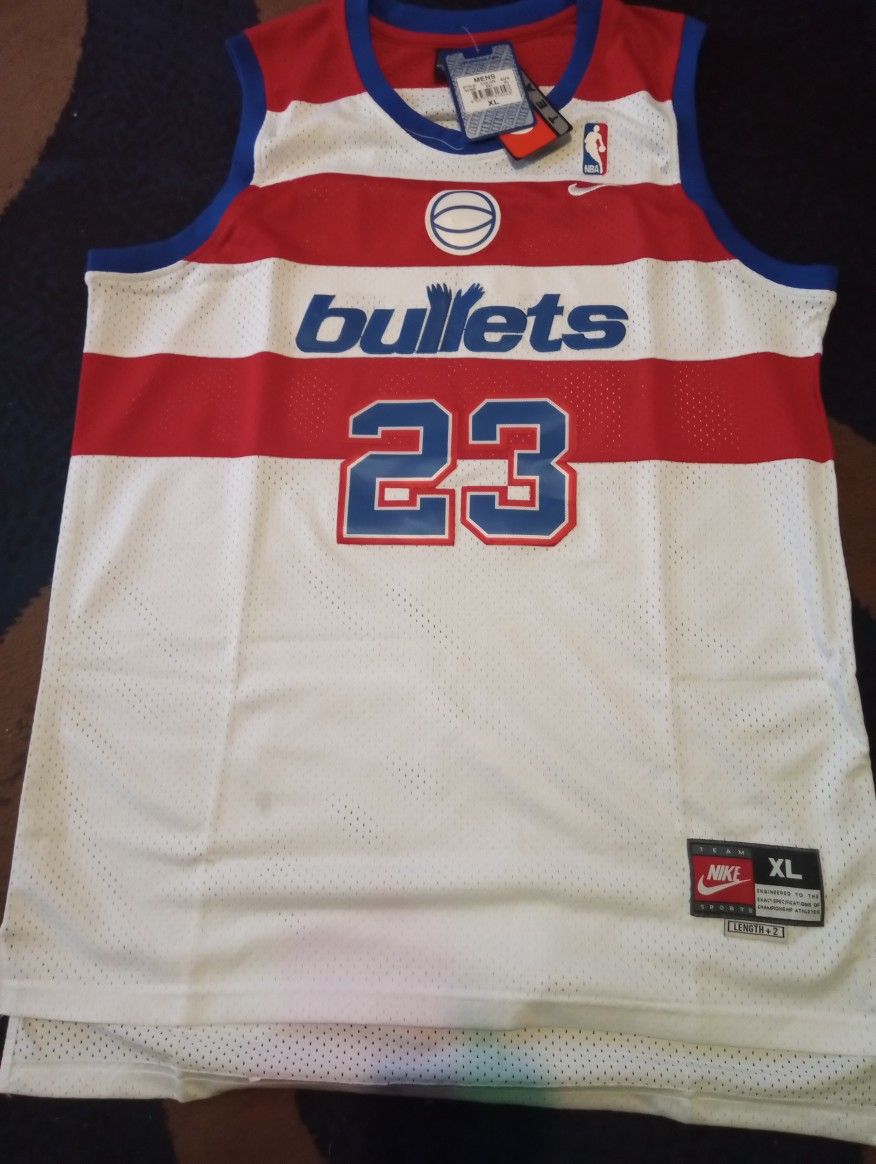 Michael Jordan Throwback Bullets Jersey.. Everything Stitched.. Size M.L.Xl  for Sale in Long Beach, CA - OfferUp