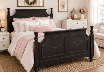 Farmhouse/shabby chic queen bed frame