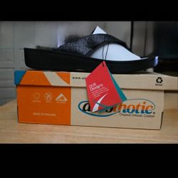 AEROTHOTIC Comfy Flip Flops for Women with Arch Support Orthotic Footbed Stylish Faux Leather Padded Straps with Soft Toe Post & Non-Slip Sole Slip. T