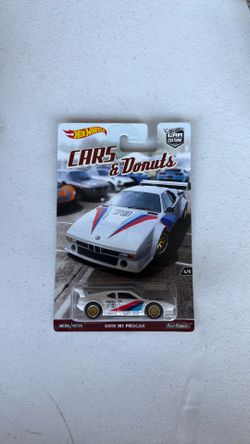 Hot wheels cars & donuts bmw m1 procar