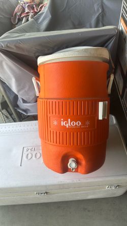 5 gal. Igloo drinking water cooler
