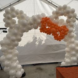 Hello Kitty Arch