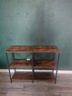 Entry way table