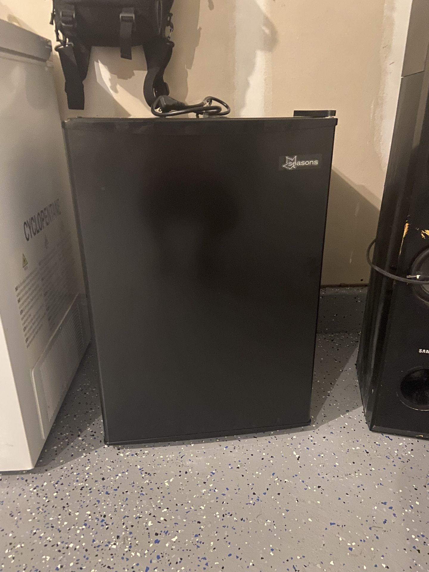 Mini Fridge