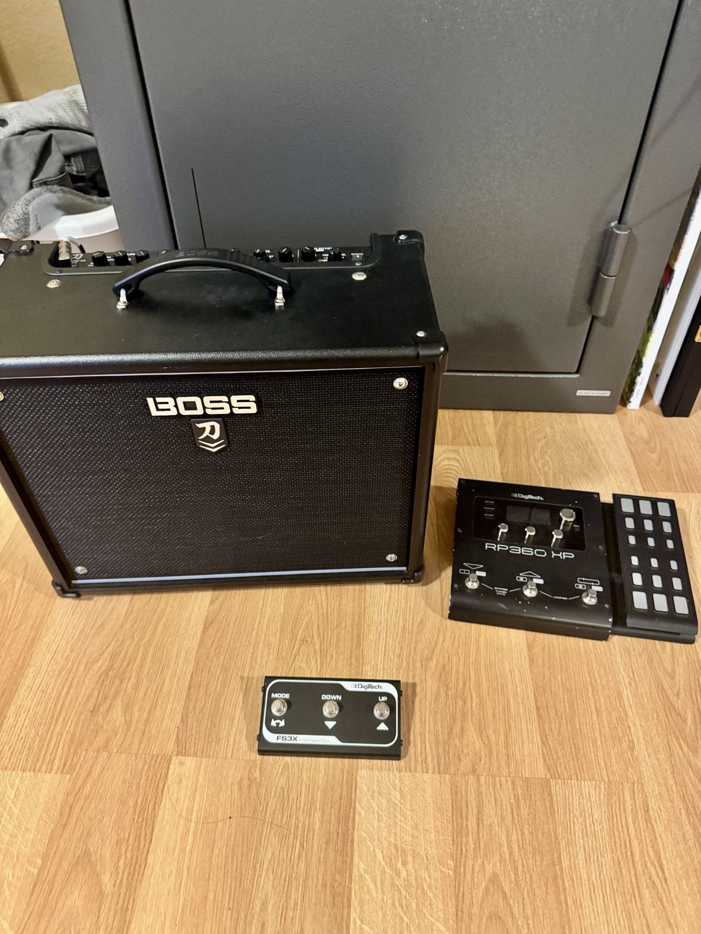 Boss Katana 50 With Effects Petal