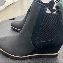Tom’s Wedge Leather/Suede Booties 