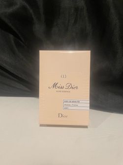 Miss Dior rose essence
