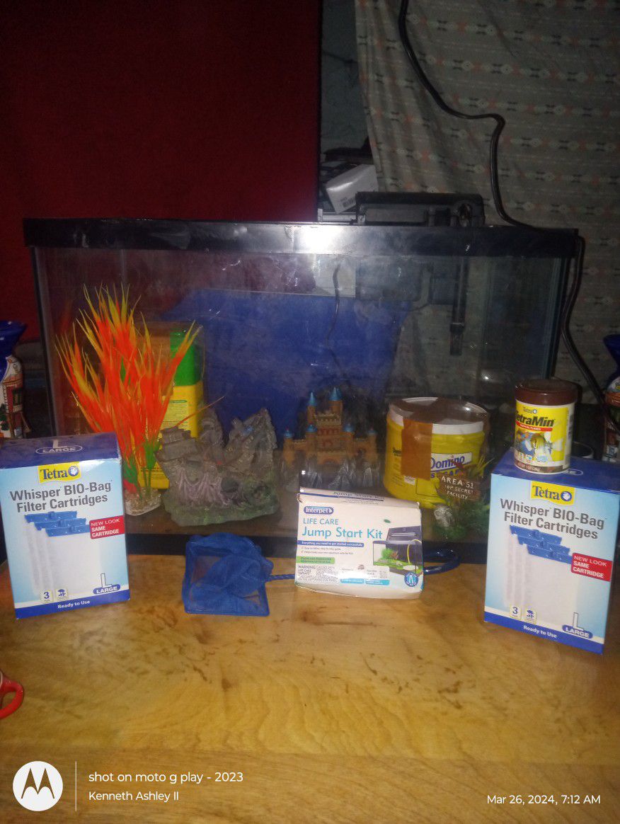 30 Gal. Fish Tank Everything But Fish And Heater