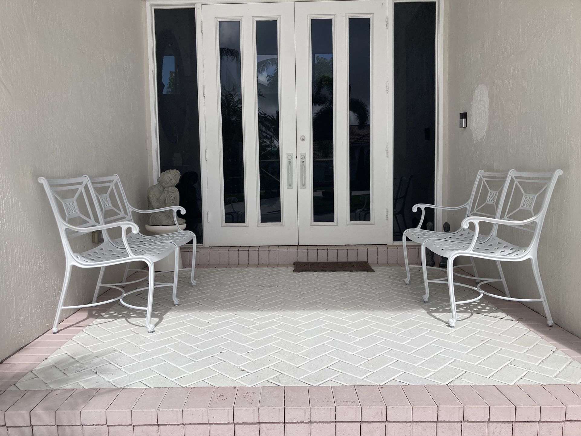 2 White Cast Iron Zen Garden Benches. Beautiful PAIR! Rich, Classic & Classy. About 36 H X 44 W X 23 D. $400 For Both. Keep White Or Paint Them!