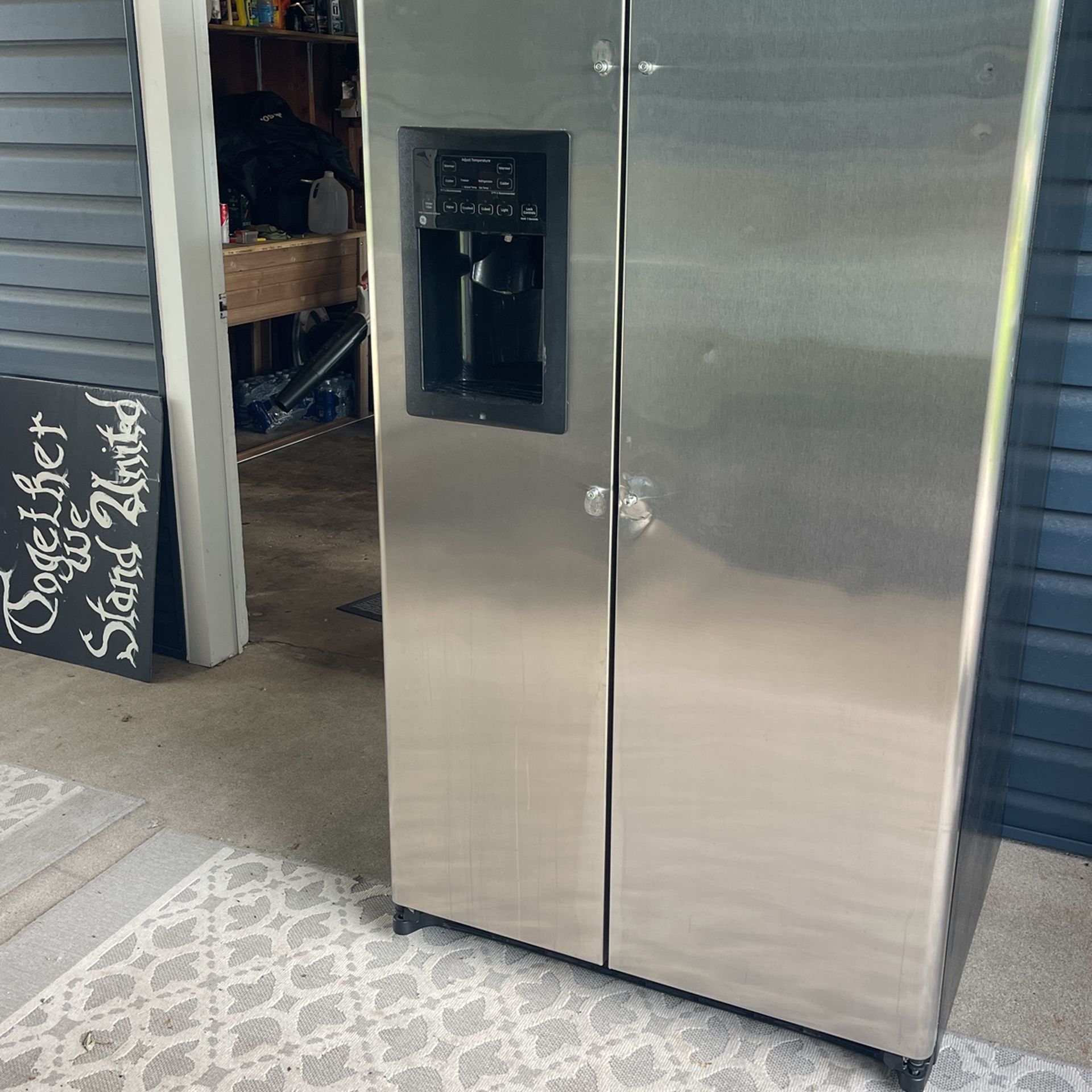 Refrigerator