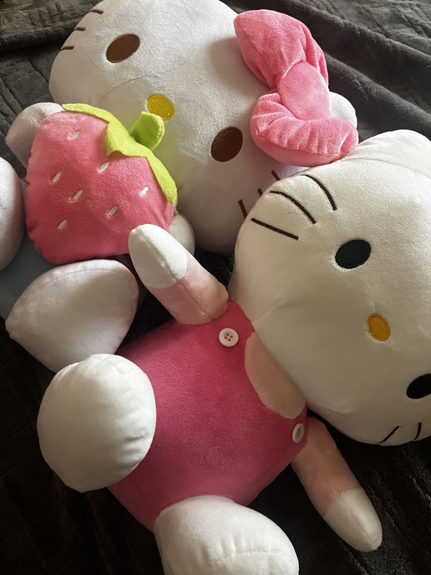 Hello Kitty Jumbo Plushies