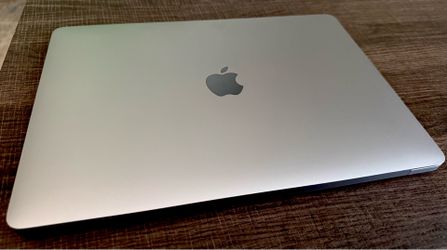 M1 MacBook Air 512GB storage 16GB RAM