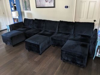 Modular Couch, 5 seater, 3 ottomans, storage