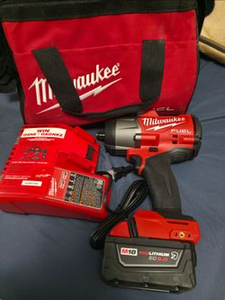 Milwaukee m18 fuel 1/2 impact wrench
