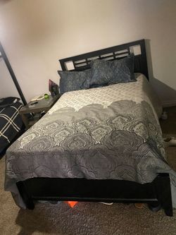Cama y mesa